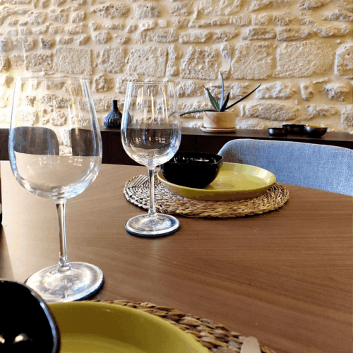 Vue depuis la salle à manger _ Conciergerie Calla_ Uzès