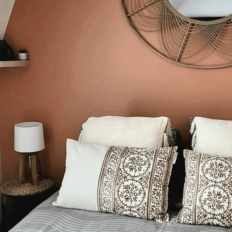 La cachette romantique, Studio Collias, Conciergerie calla